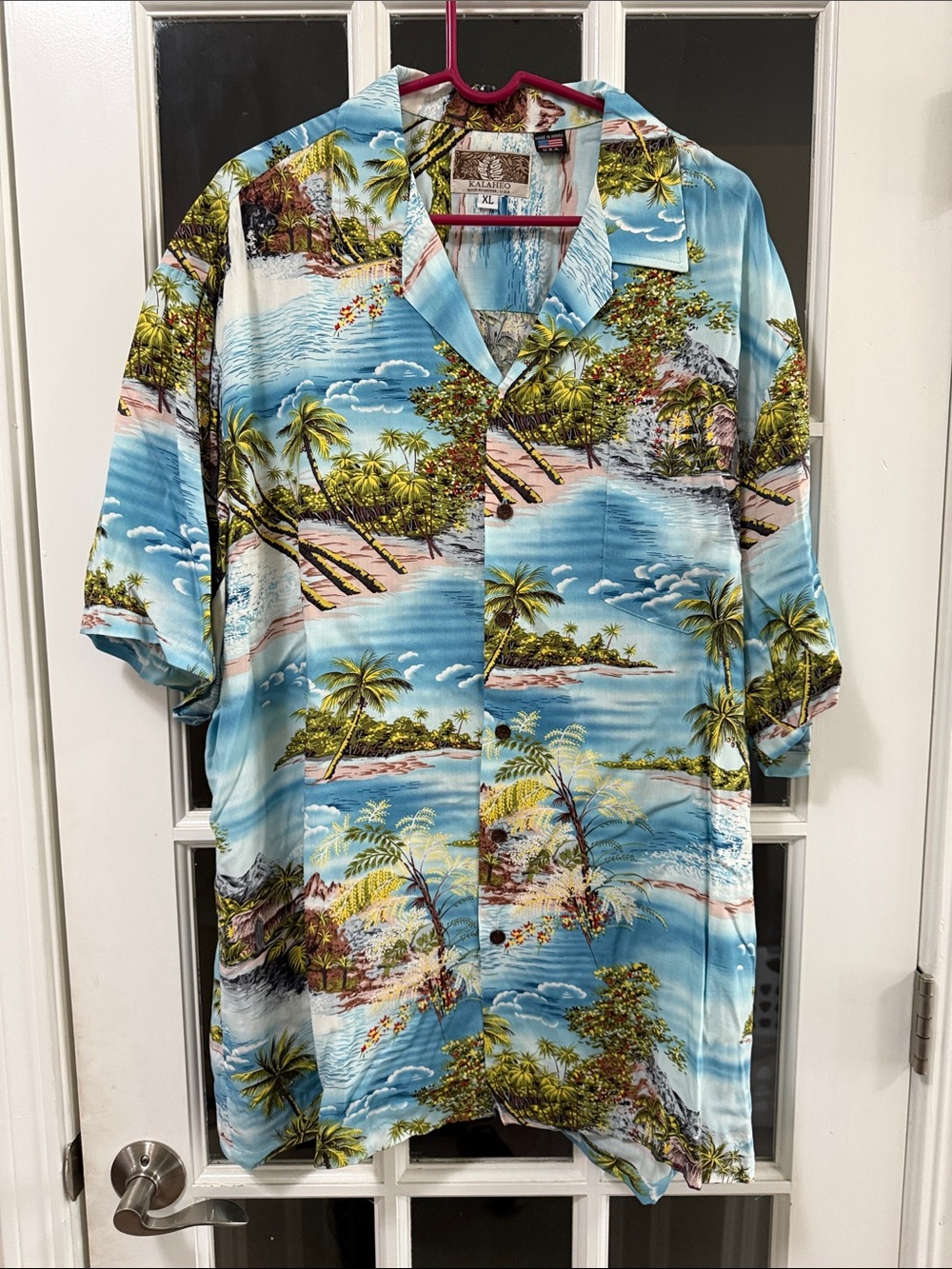 Light Blue Tropical Hawaiian Short-Sleeve Button-Down Shirt